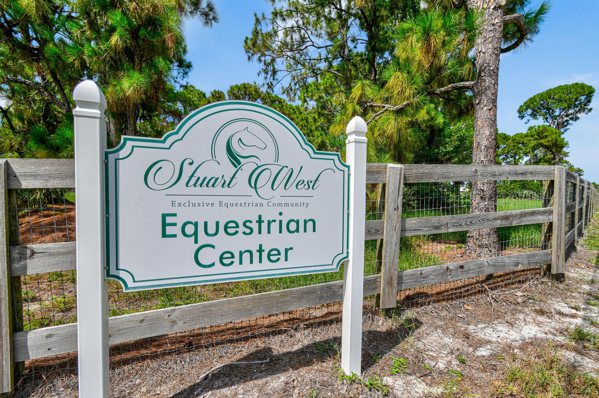 Homes for sale in Palm City, FL | 3251 Sw Holly Lane, Palm City, FL 34990 | MLS# R11107179