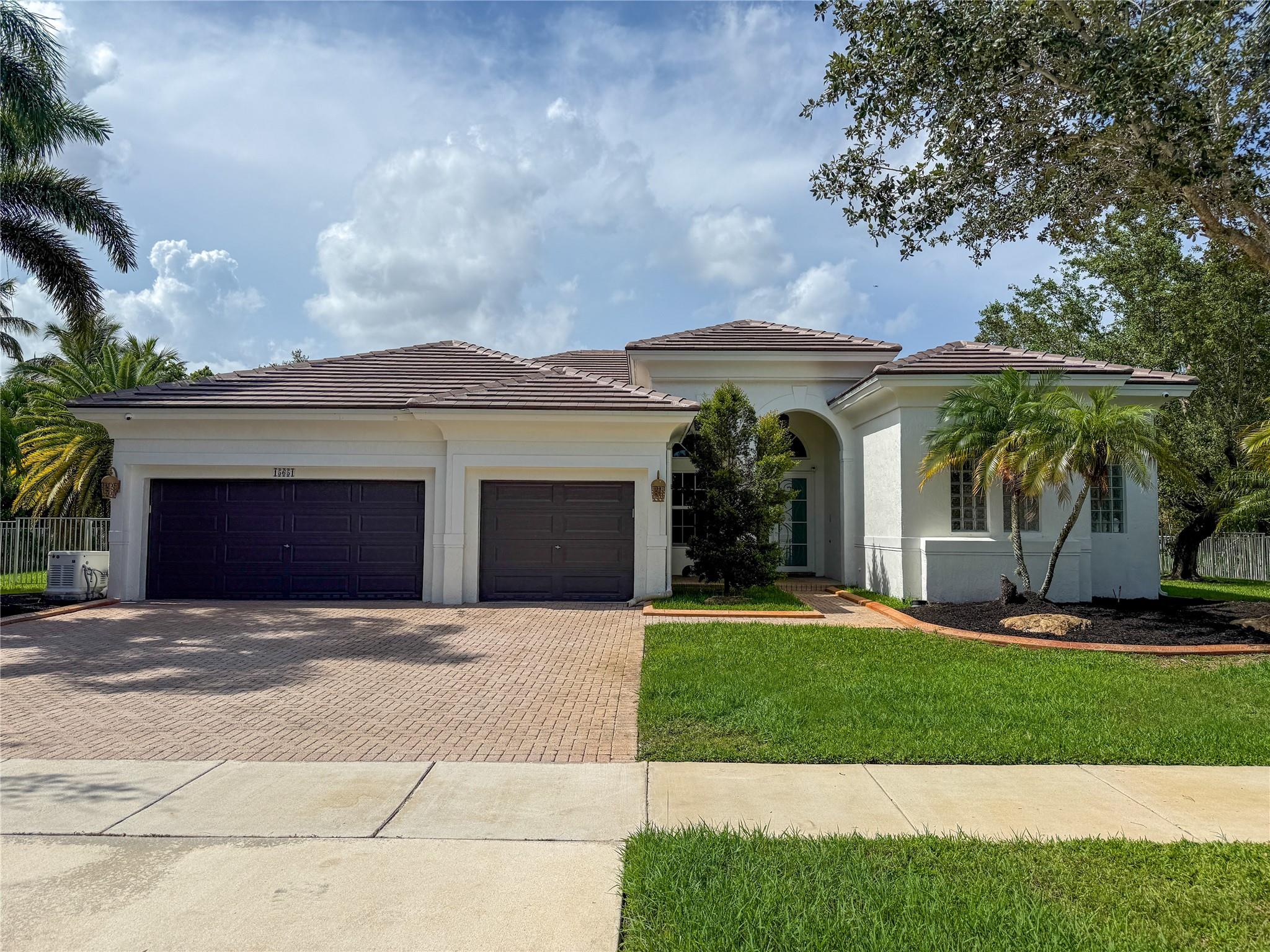 Homes for sale in Davie, FL | 15651 Sw 15 Street, Davie, FL 33326 | MLS# F10514748