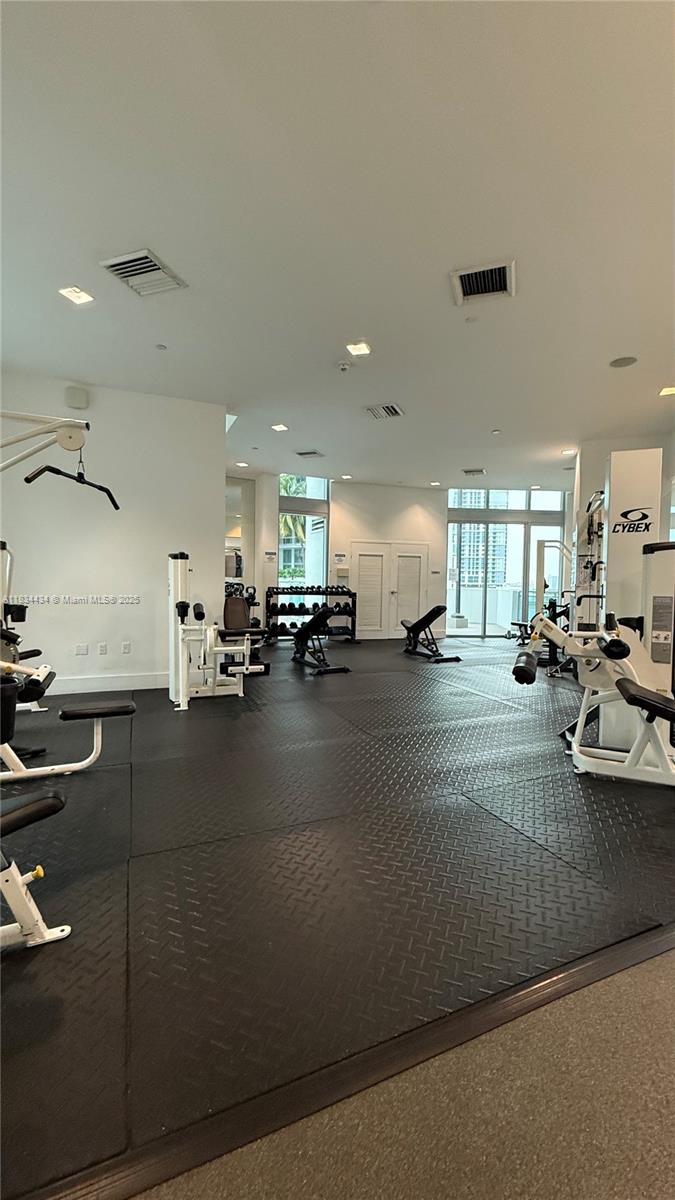 350 S Miami Ave #312, Miami FL 33130