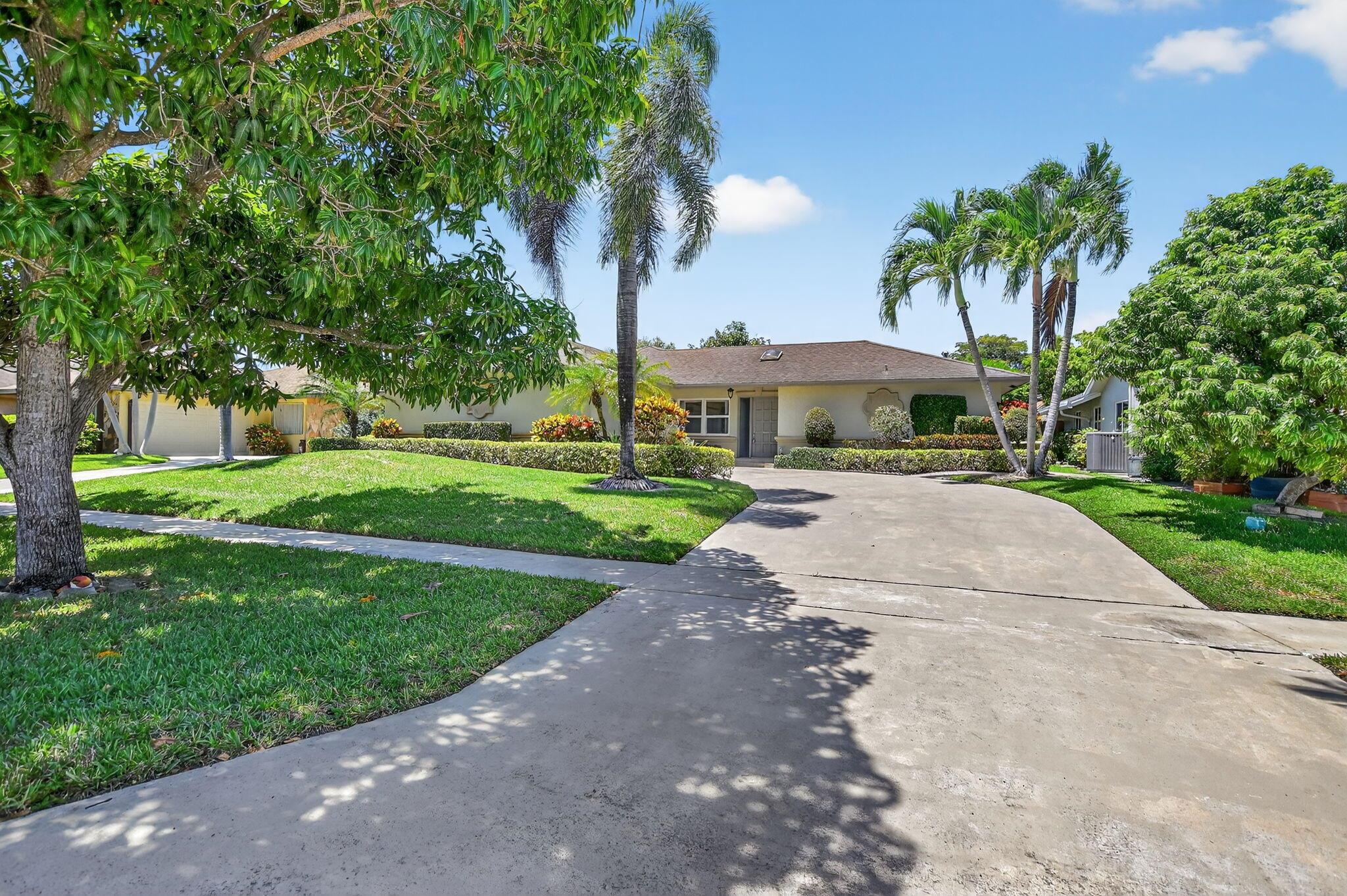 6385 Hollandaire Drive E Boca Raton FL 33433 | R11107291