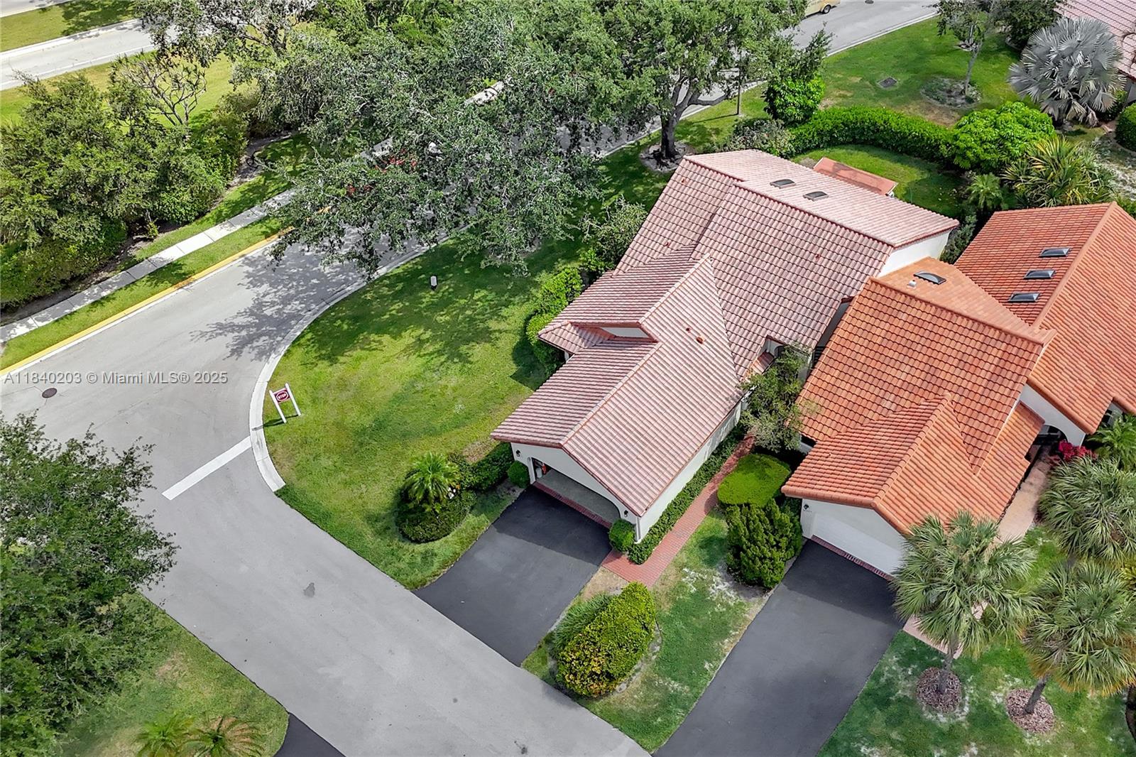 Homes for sale in Boca Raton, FL | 23273 Water Cir, Boca Raton, FL 33486 | MLS# A11840203