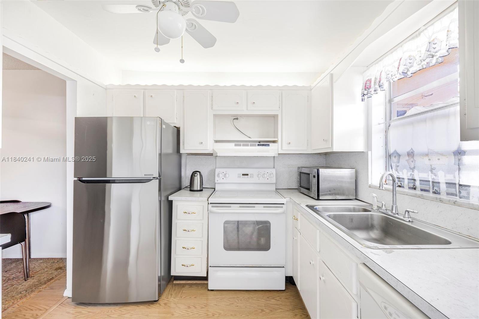 Beverly Hills Condo Numbe