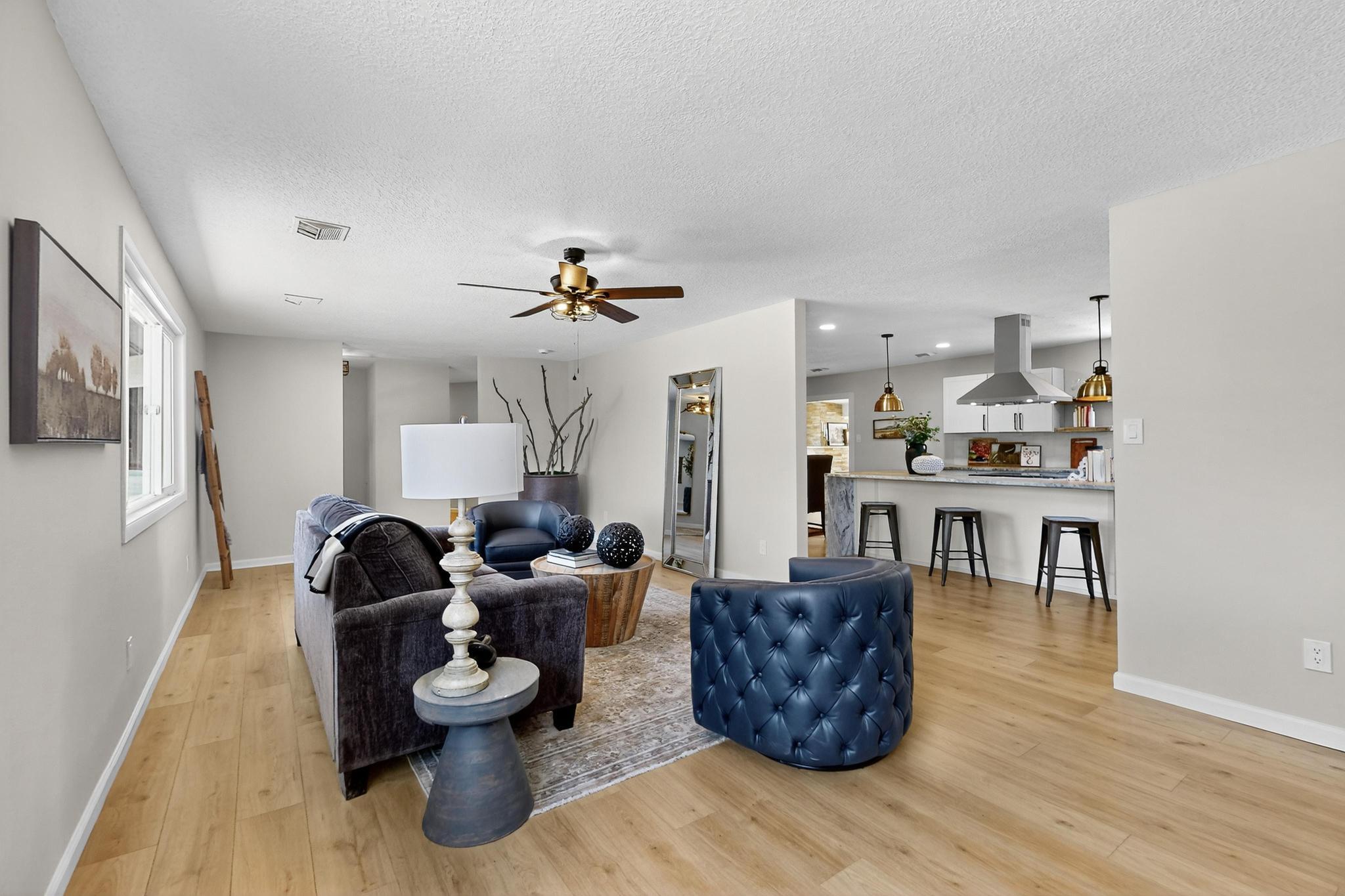 Homes for sale in Los Ranchos, NM | 336 Enchanted Valley Pl Nw, Los Ranchos, NM 87107 | MLS# 1087842