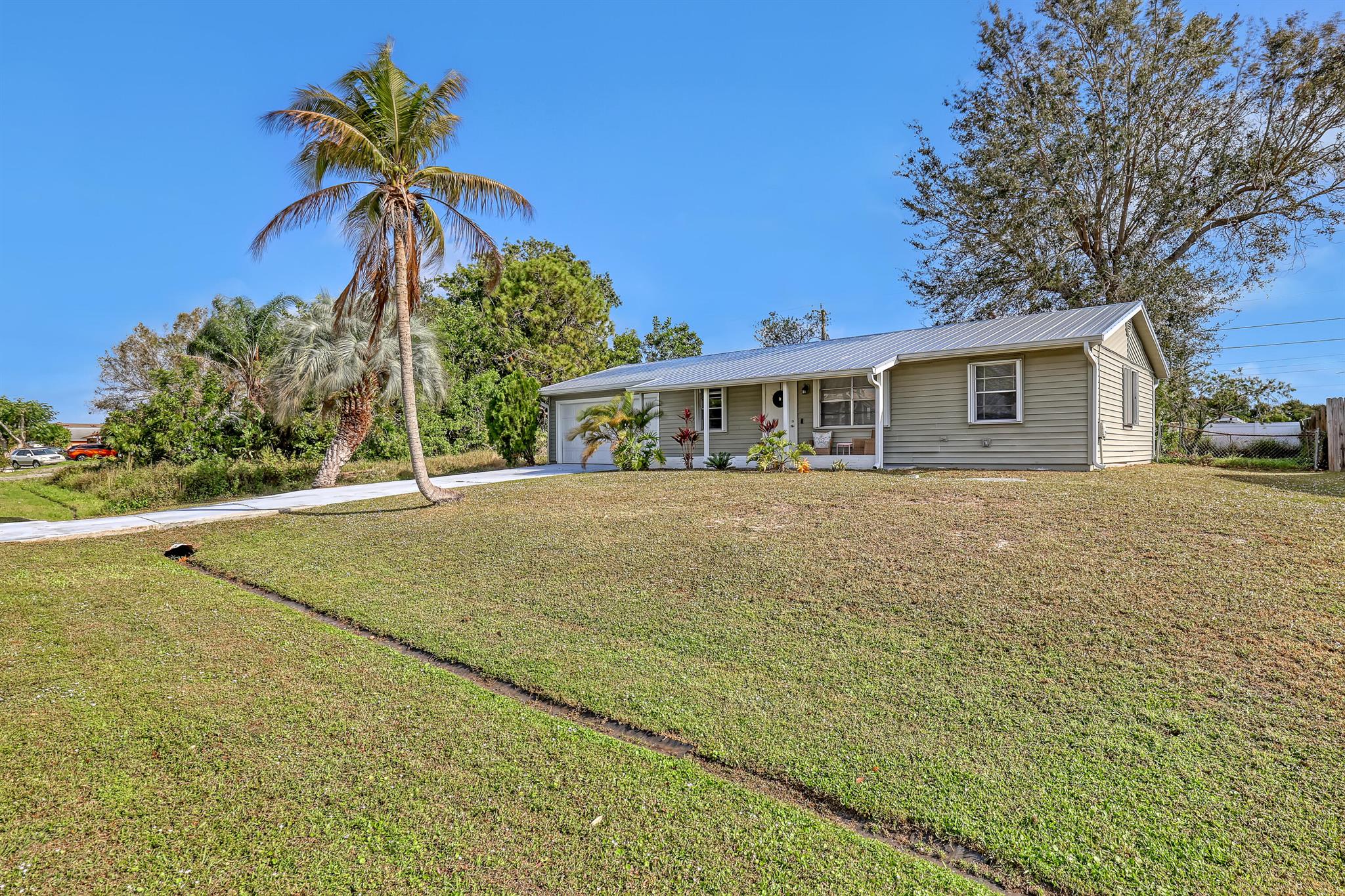 Homes for sale in Port St Lucie, FL | 1925 Sw Idaho Lane, Port St Lucie, FL 34984 | MLS# R11107544