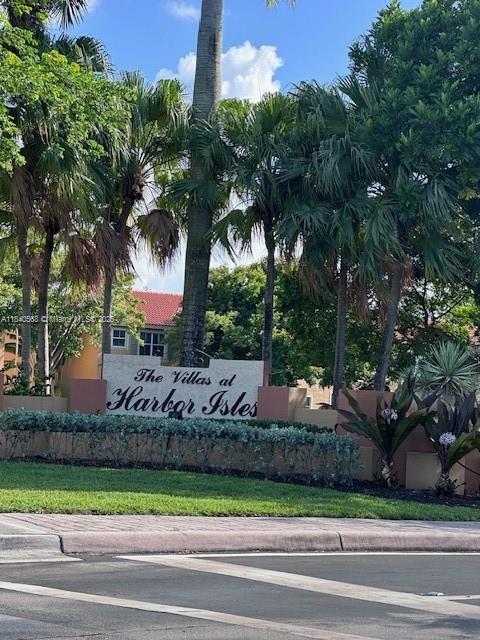 Bonus room and amenities at 4906 Schooner Dr - Condo in Dania Beach