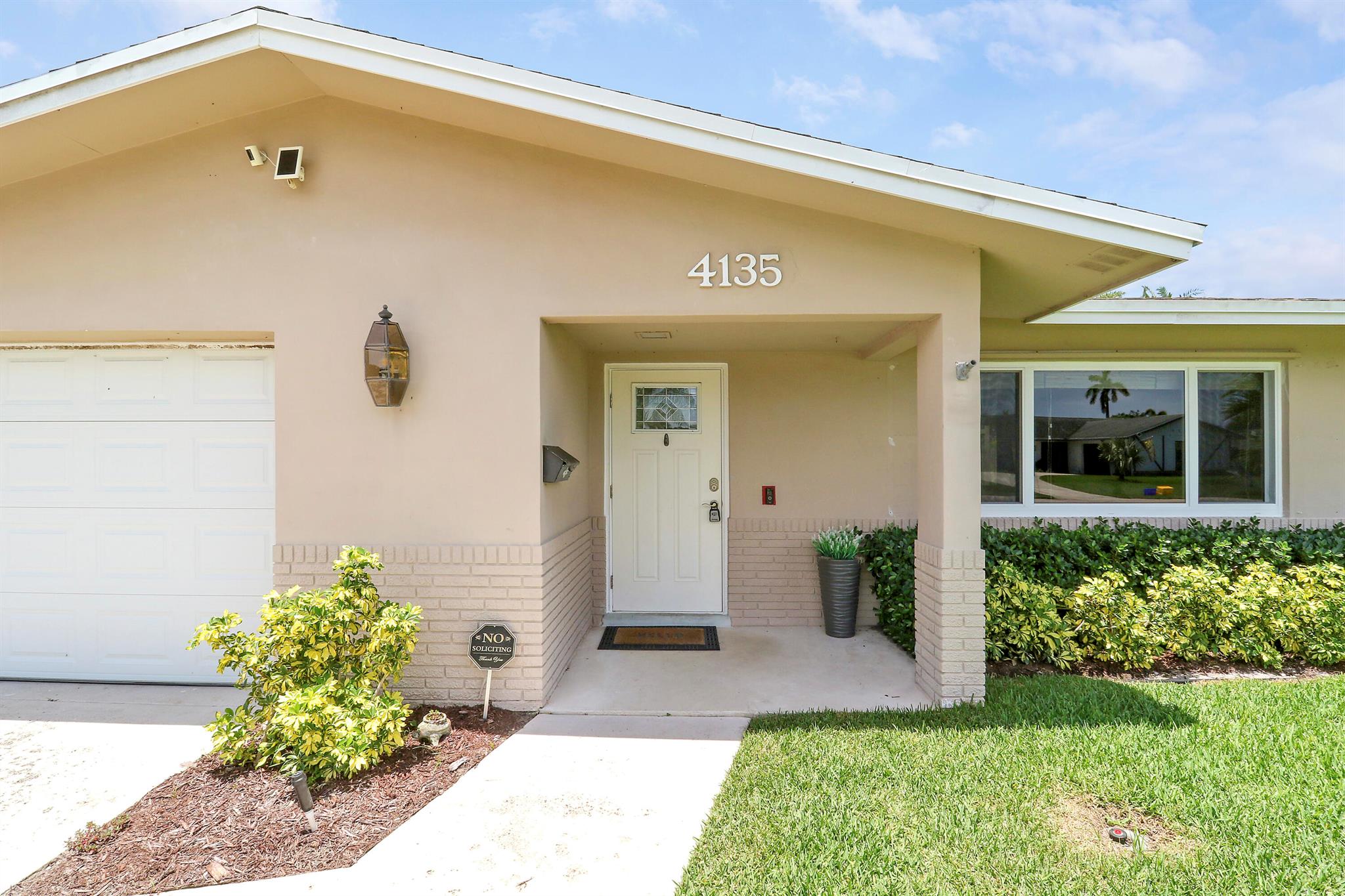 4135 Lakespur Circle N, Palm Beach Gardens, FL 33410, 3 Bedrooms , 2 Bathrooms ,Single Family Residence,Sold,R11107572, Horizon Palm Realty Group