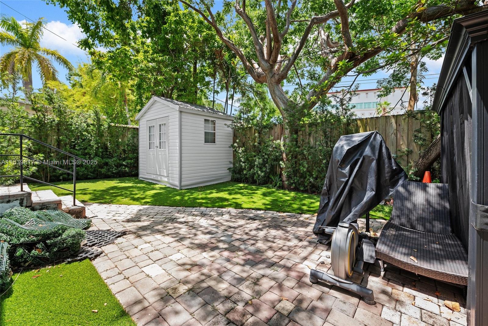 Homes for sale in Coconut Grove, FL | 2511 Tequesta Ln, Coconut Grove, FL 33133 | MLS# A11839817