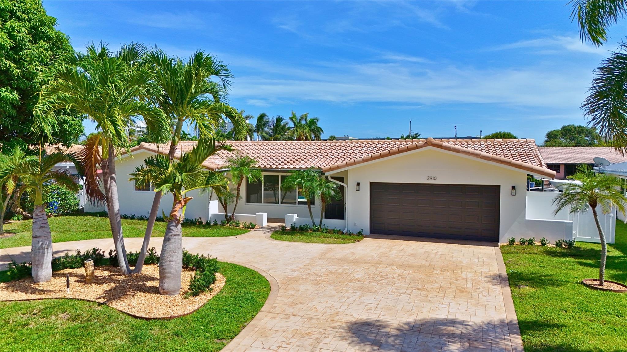 2910 Ne 19th St Pompano Beach FL 33062 | F10515240