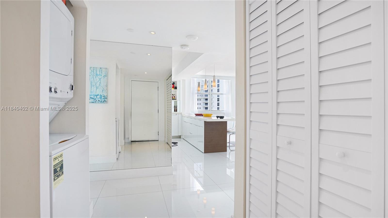 770 Claughton Island Dr #1502, Miami FL 33131