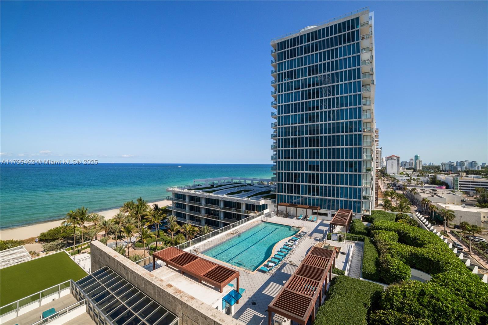 Condo for Sale in Miami Beach, FL