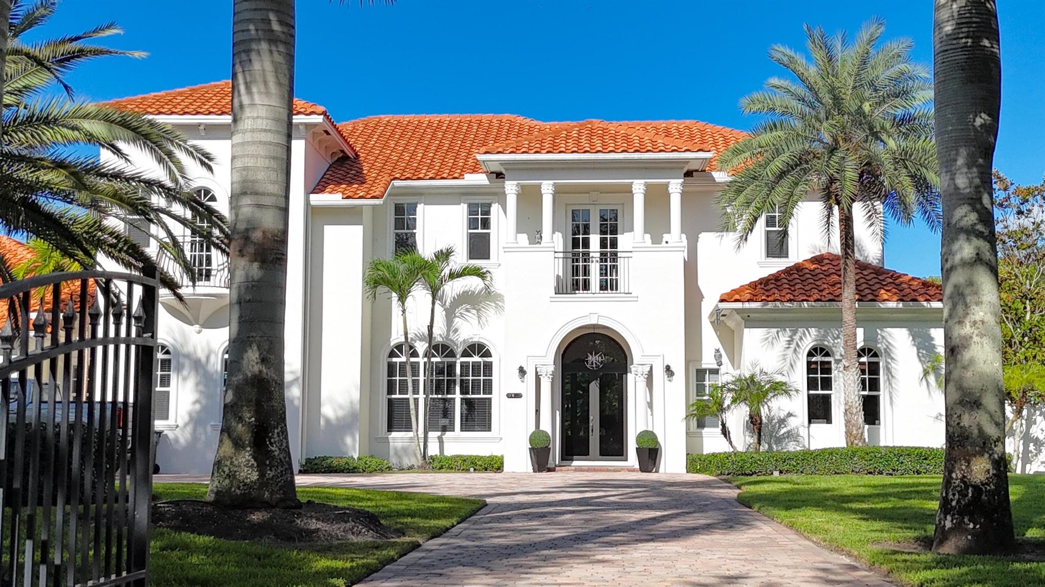 Homes for sale in Wellington, FL | 2685 Greenbriar Boulevard, Wellington, FL 33414 | MLS# R11107729