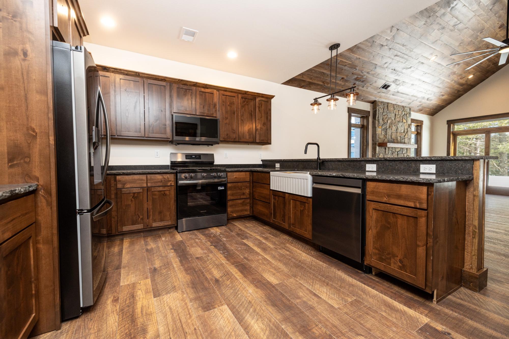 Arrowhead Lake Property 1110 Serenz Ln Photo 5