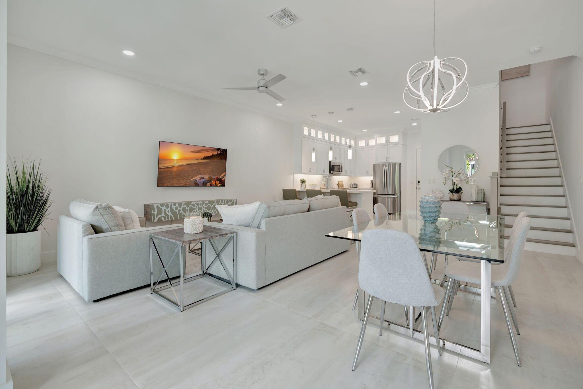 Homes for sale in Stuart, FL | 4695 Se Manatee Way, Stuart, FL 34997 | MLS# R11107772