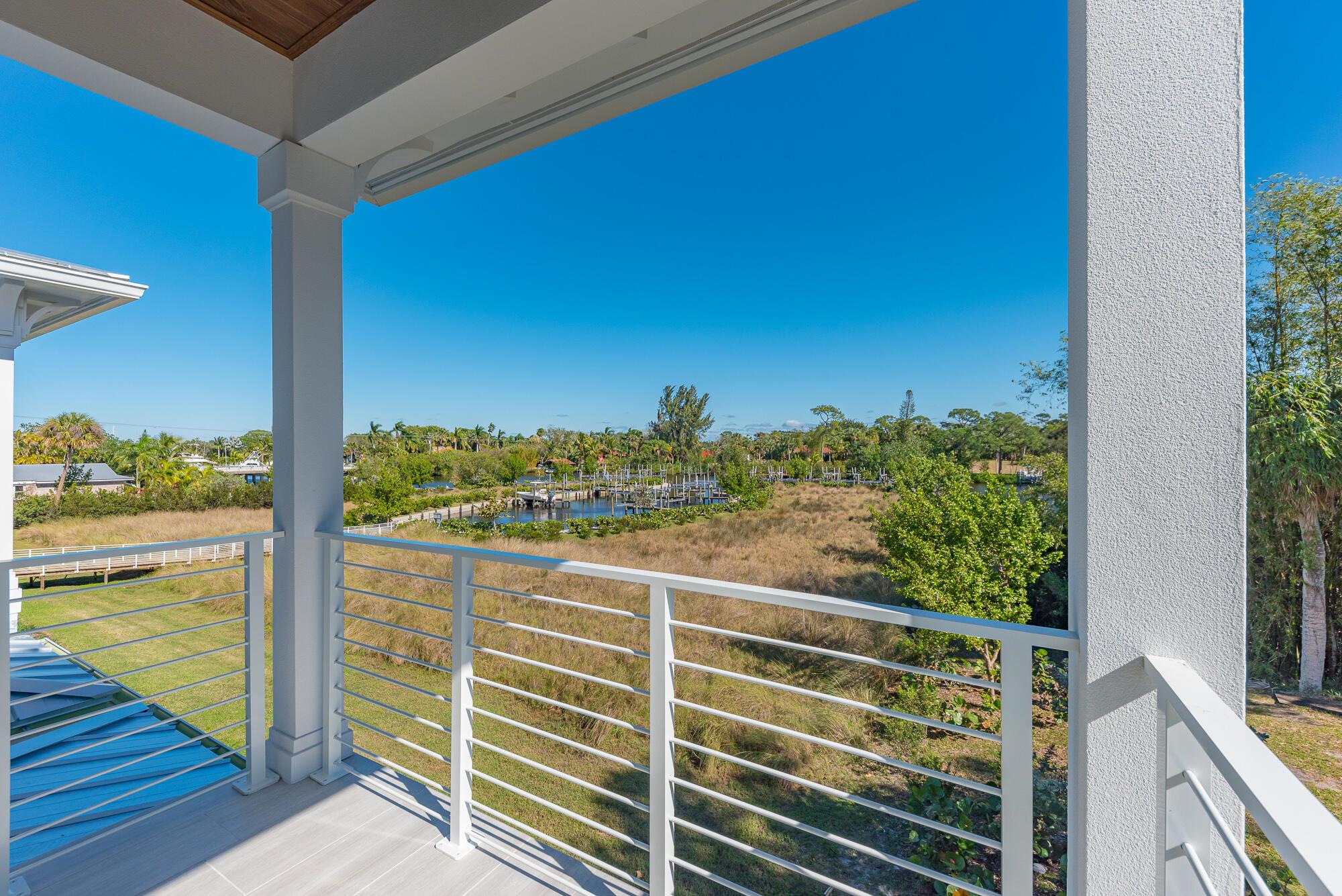 Homes for sale in Stuart, FL | 4695 Se Manatee Way, Stuart, FL 34997 | MLS# R11107772