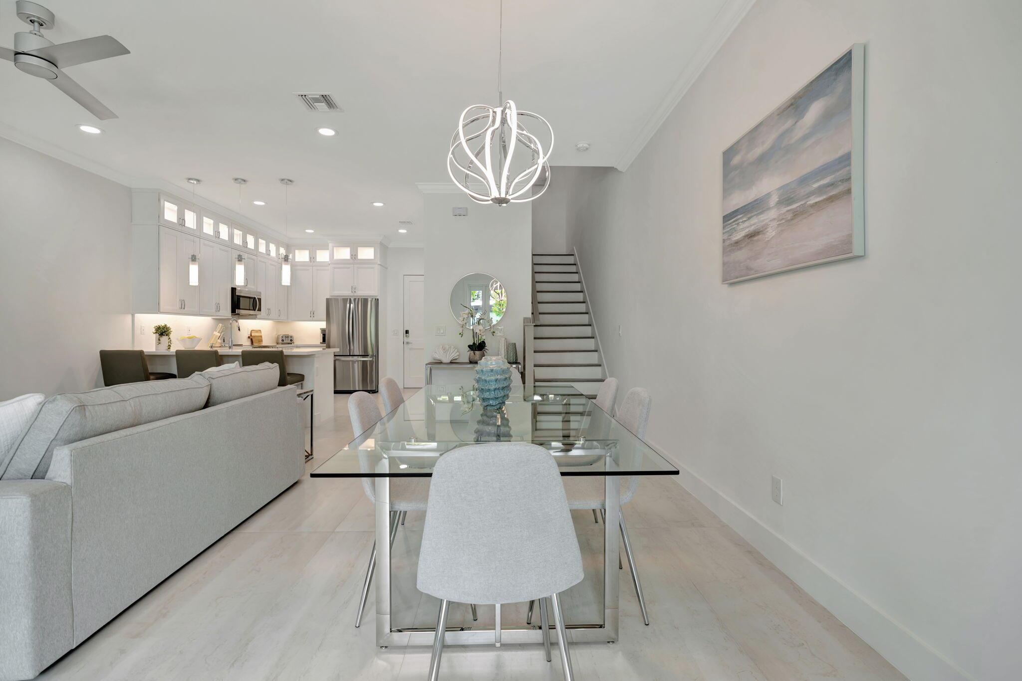 Homes for sale in Stuart, FL | 4695 Se Manatee Way, Stuart, FL 34997 | MLS# R11107772