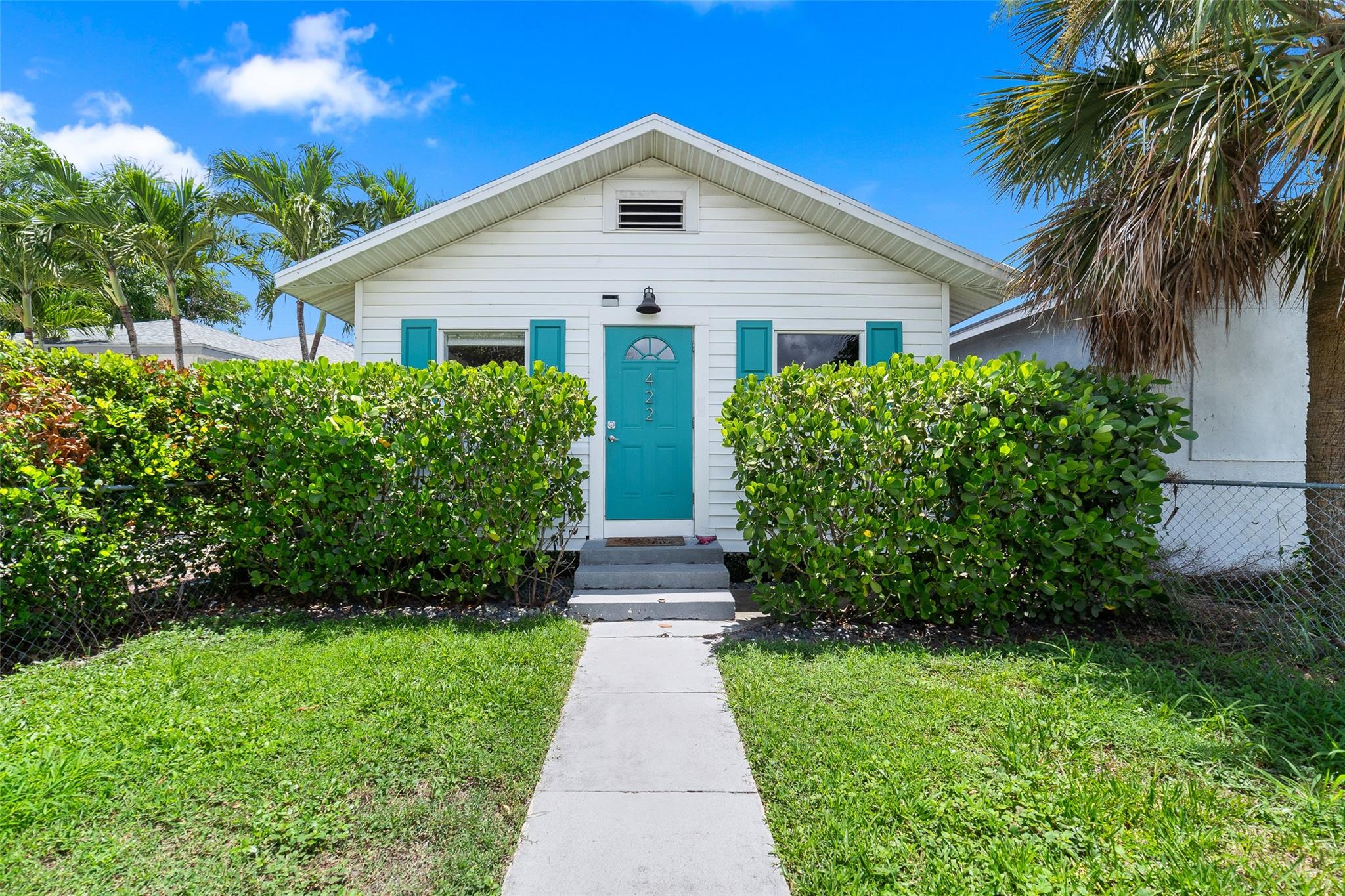 422 N H St Lake Worth Beach FL 33460 | F10515367