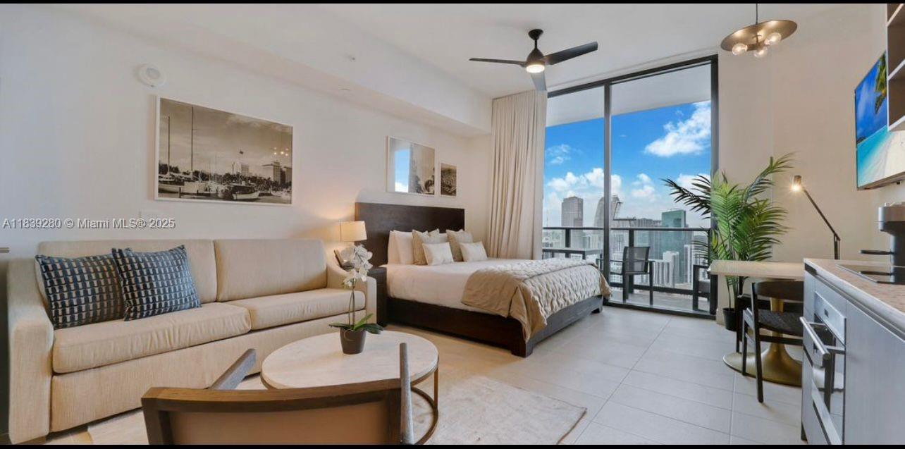 Condo for Sale in Miami, FL