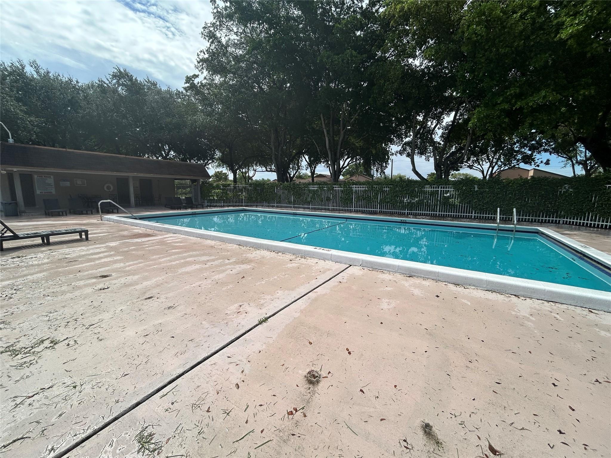 Homes for sale in Sunrise, FL | 3571 Nw 94th Ave #6D, Sunrise, FL 33351 | MLS# F10514462