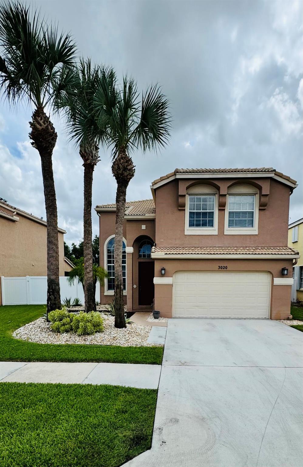 3020 Rockville Lane Royal Palm Beach FL 33411 | R11107961