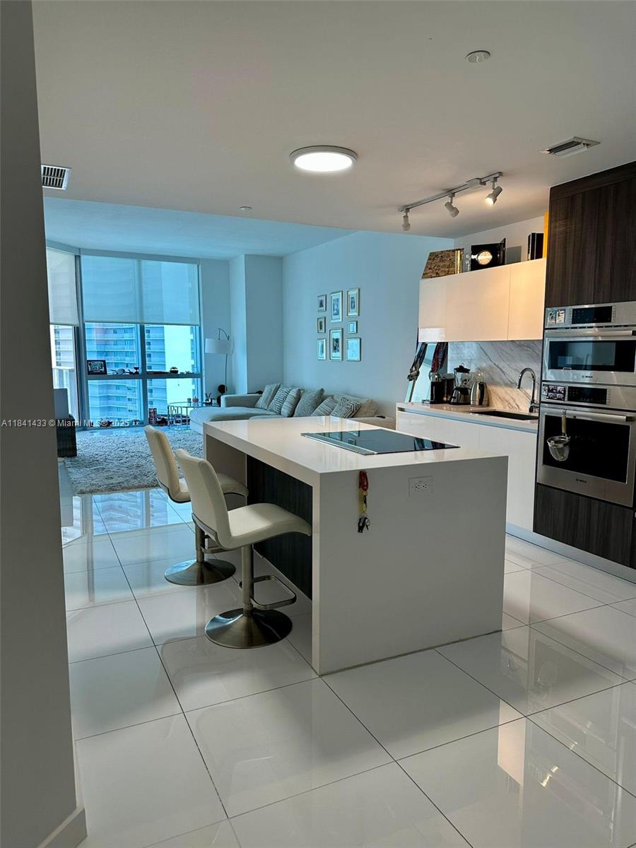 851 NE 1st Ave #3005, Miami FL 33132