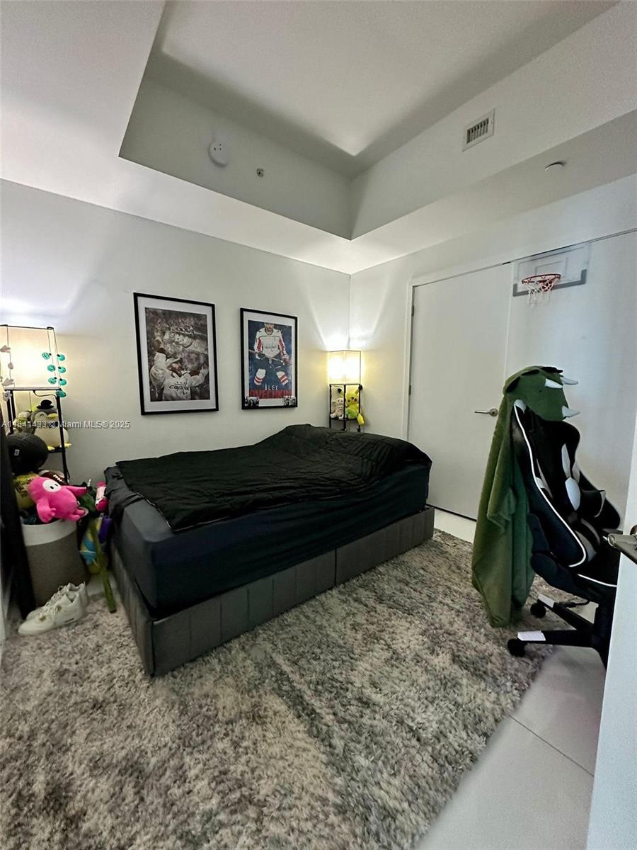 851 NE 1st Ave #3005, Miami FL 33132