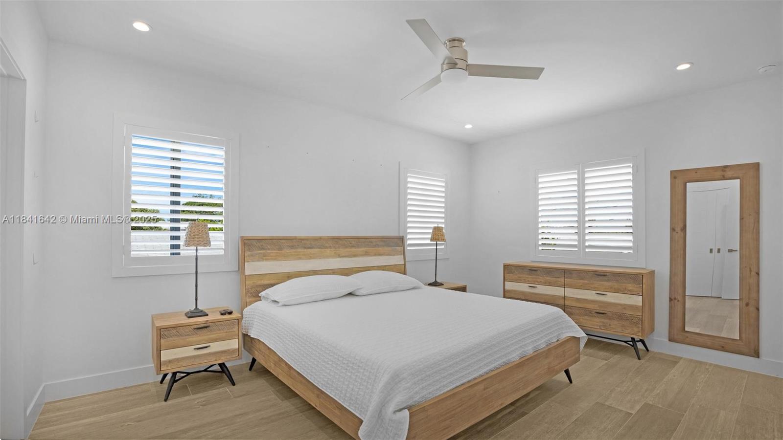 Designer master bathroom at 410 Bowie Ln - Home in Key Largo