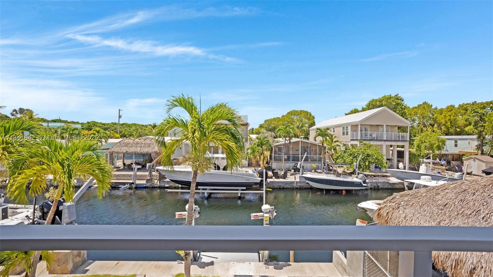 Stunning waterfront exterior at 410 Bowie Ln - Home in Key Largo