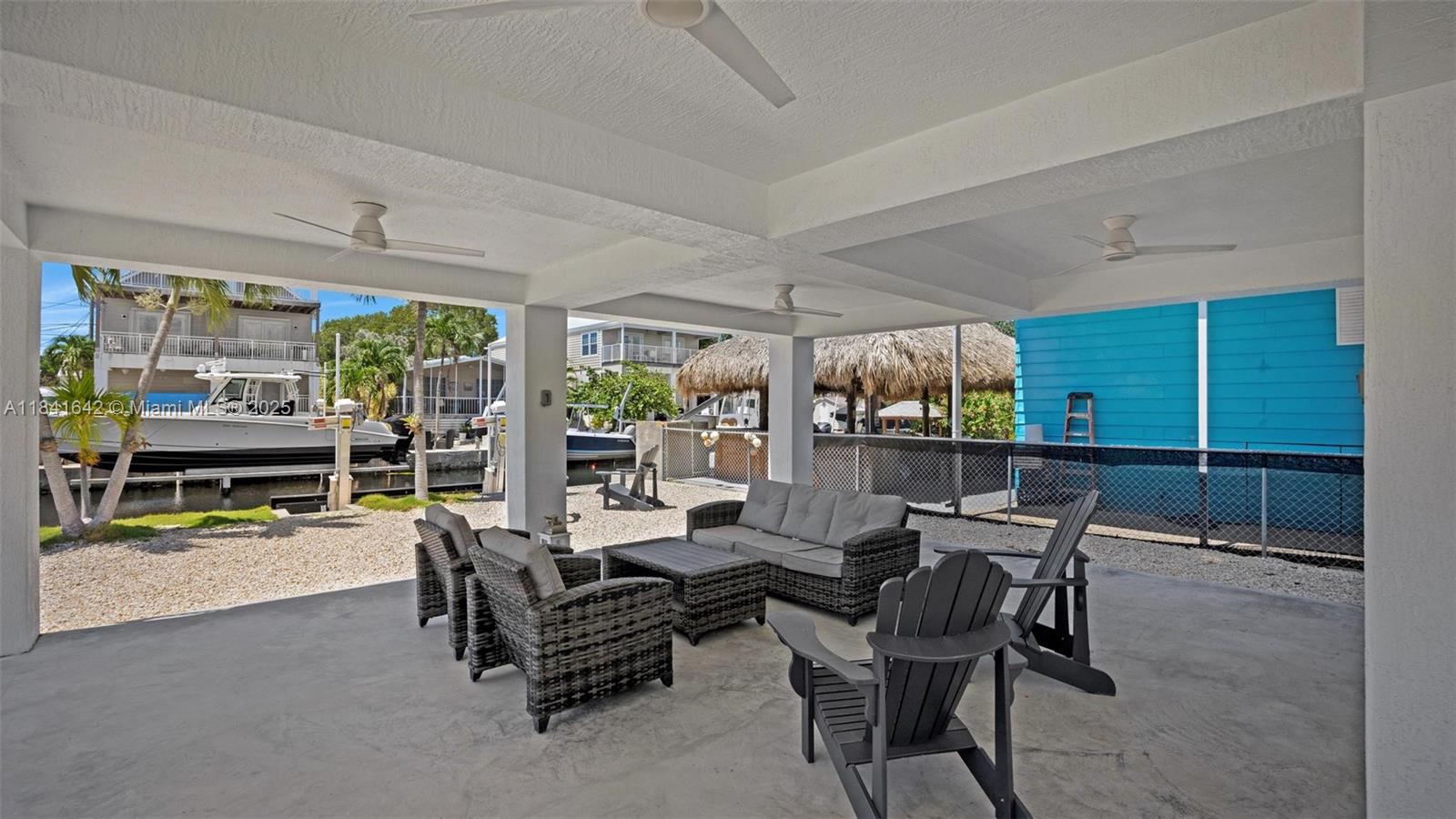 Stunning waterfront exterior at 410 Bowie Ln - Home in Key Largo