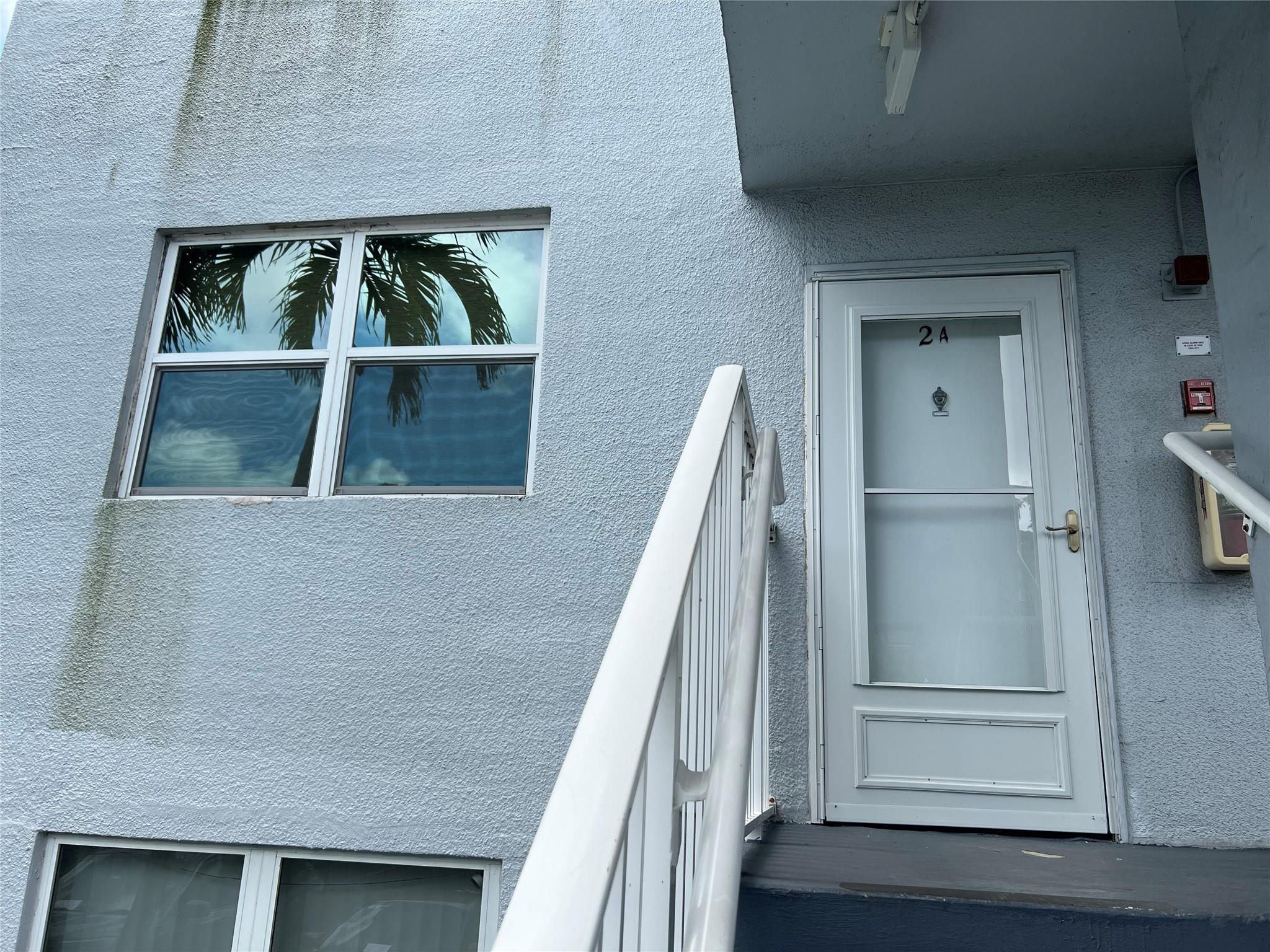 Homes for sale in Oakland Park, FL | 117 Royal Park Dr #2A, Oakland Park, FL 33309 | MLS# F10515564