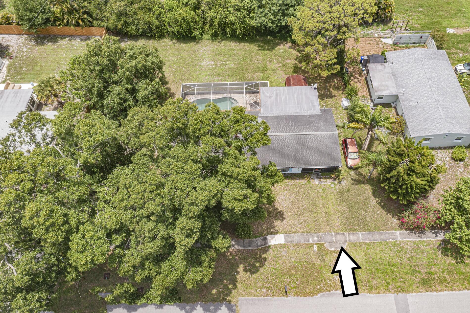 Homes for sale in Vero Beach, FL | 2185 32nd Avenue, Vero Beach, FL 32960 | MLS# R11108099