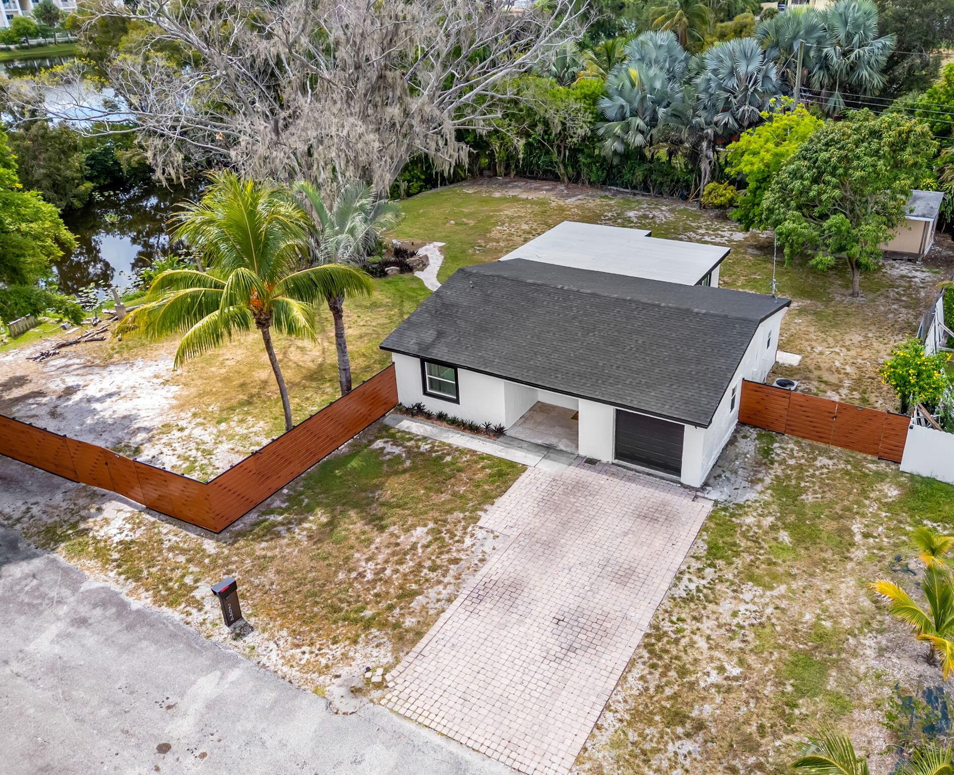 2644 Cherokee Court West Palm Beach FL 33406 | R11108100