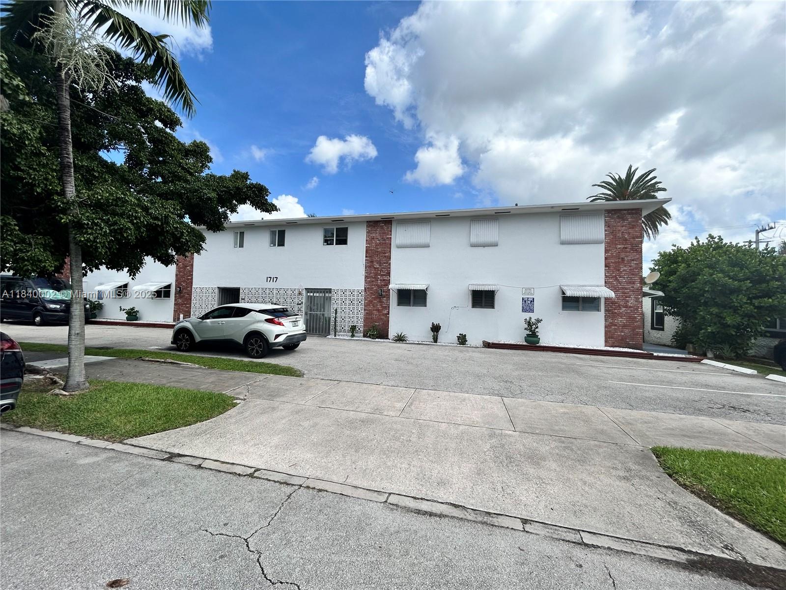 Homes for sale in Hollywood, FL | 1717 Rodman St #15, Hollywood, FL 33020 | MLS# A11840002