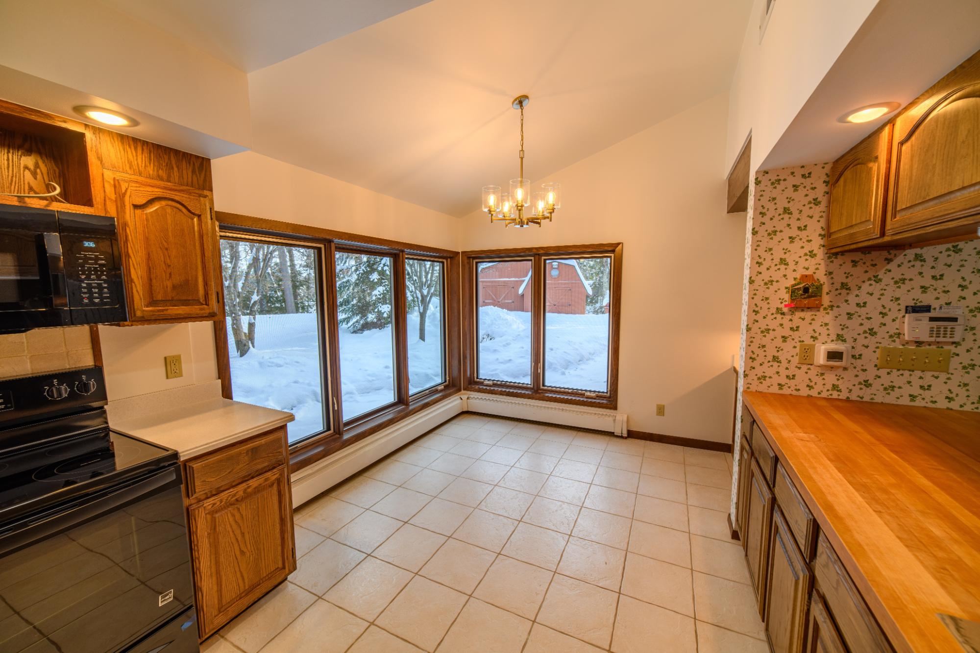 Lake Creek Property 4239 Forest Point Dr Photo 7