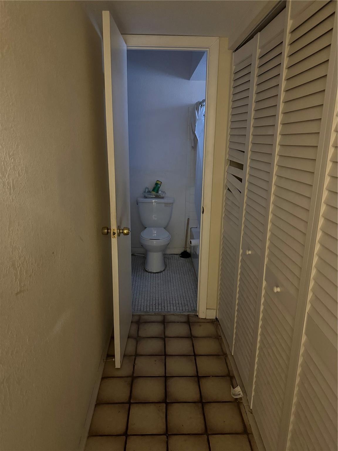 Homes for sale in Lauderdale Lakes, FL | 5111 W Oakland Park Blvd #307, Lauderdale Lakes, FL 33313 | MLS# F10514645