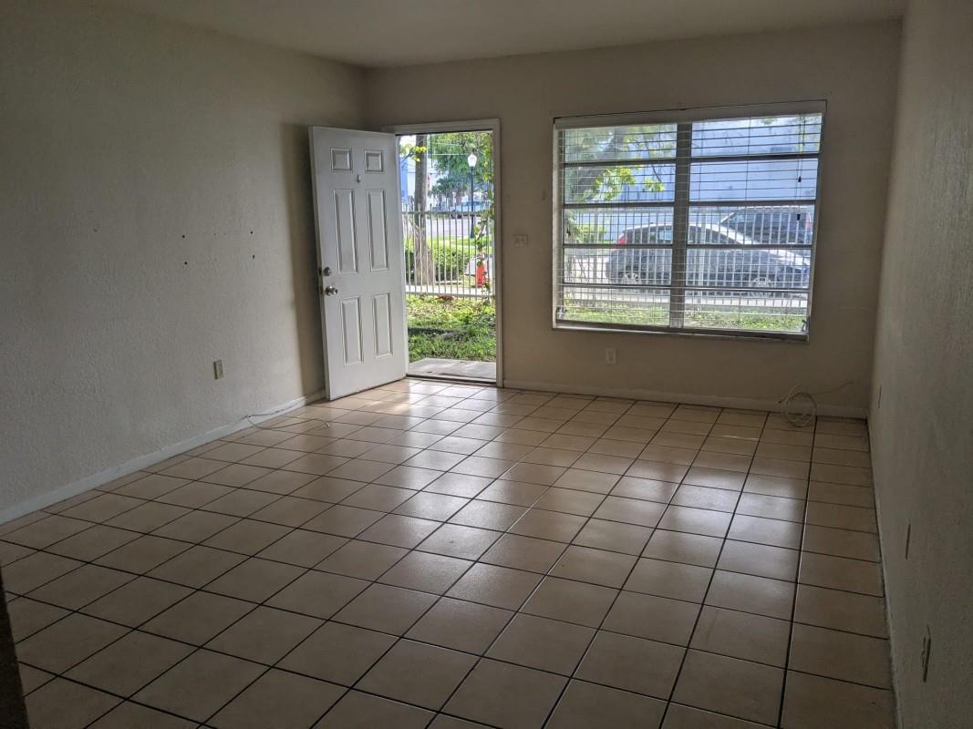 Homes for sale in Palmetto Bay, FL | 17367 Sw 95th Ave #17367, Palmetto Bay, FL 33157 | MLS# F10515645