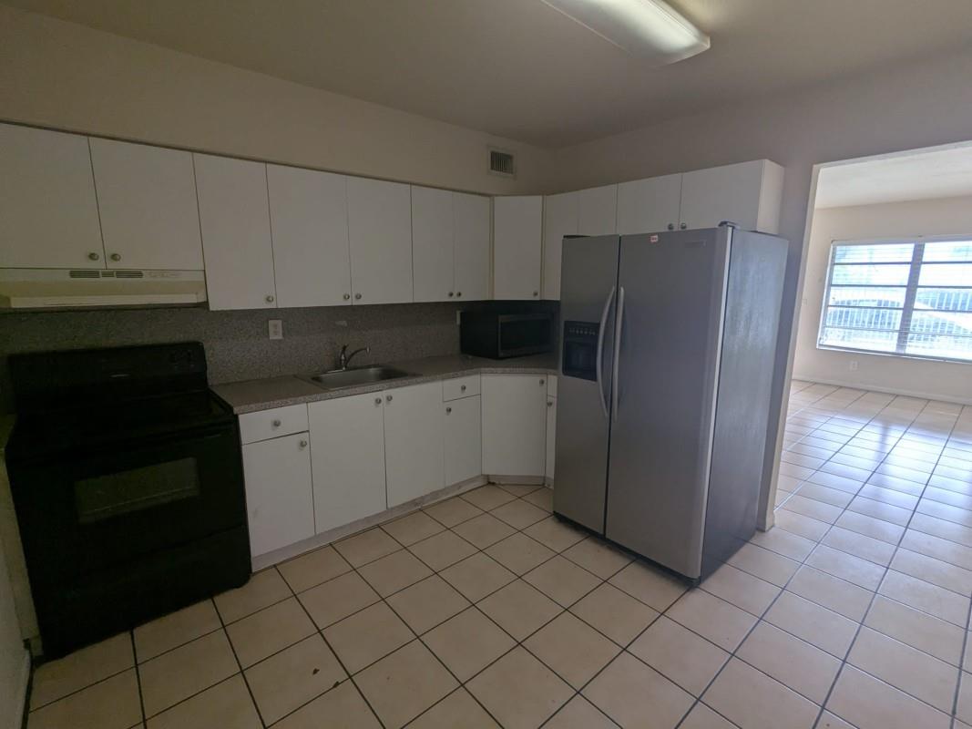 Homes for sale in Palmetto Bay, FL | 17367 Sw 95Th Ave #17367, Palmetto Bay, FL 33157 | MLS# F10515645