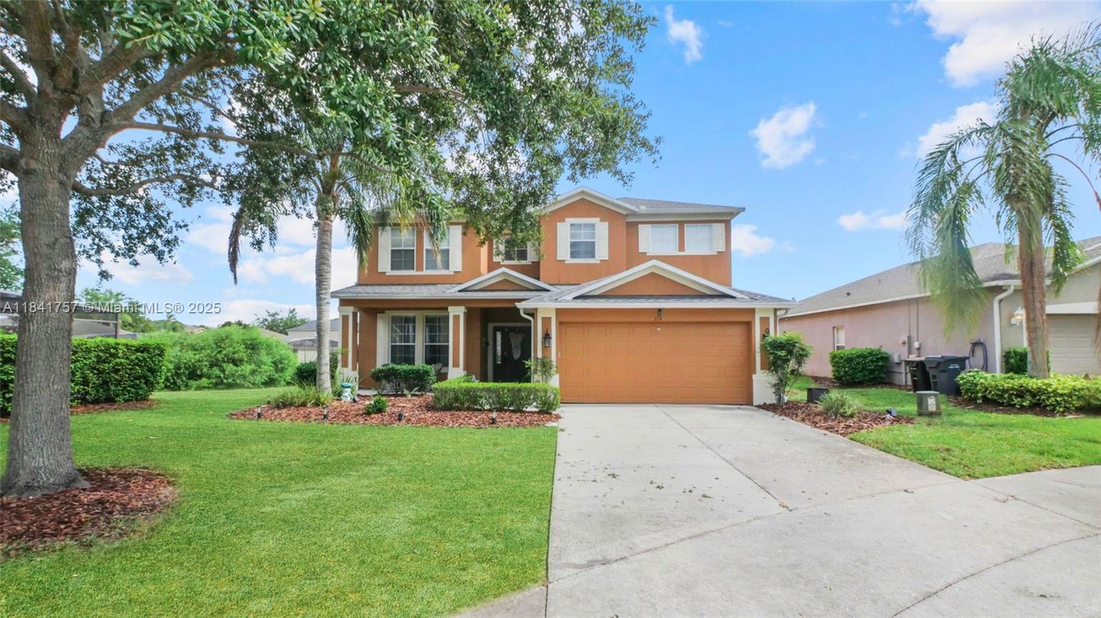 House for Sale in Davenport, FL