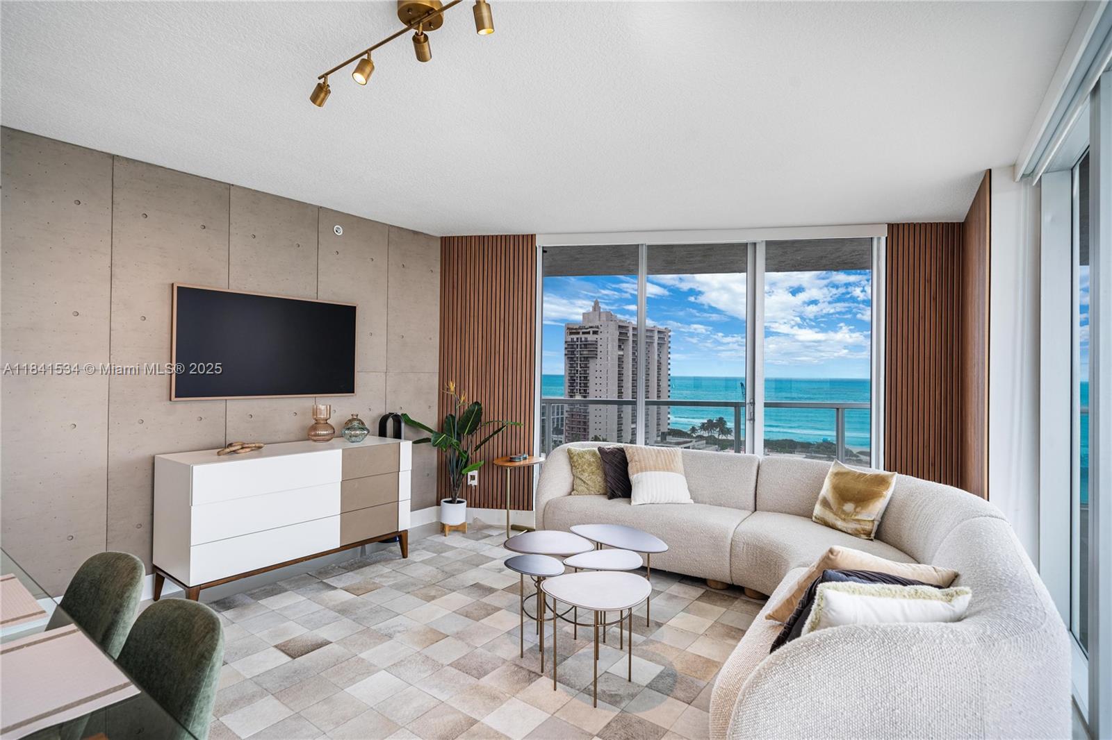 Condo for Rent in Miami Beach, FL