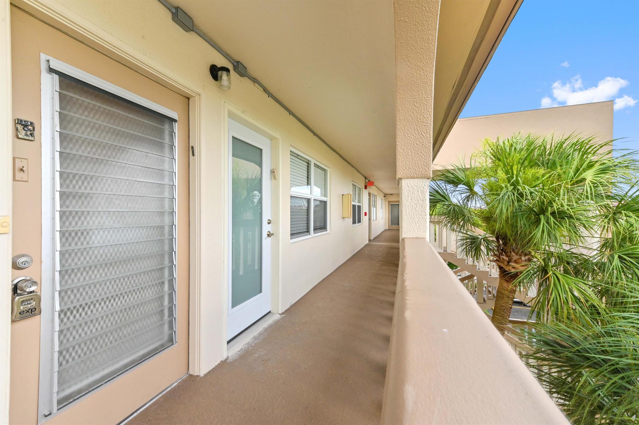 Homes for sale in Coconut Creek, FL | 2201 Lucaya Bend #L4, Coconut Creek, FL 33066 | MLS# R11108339