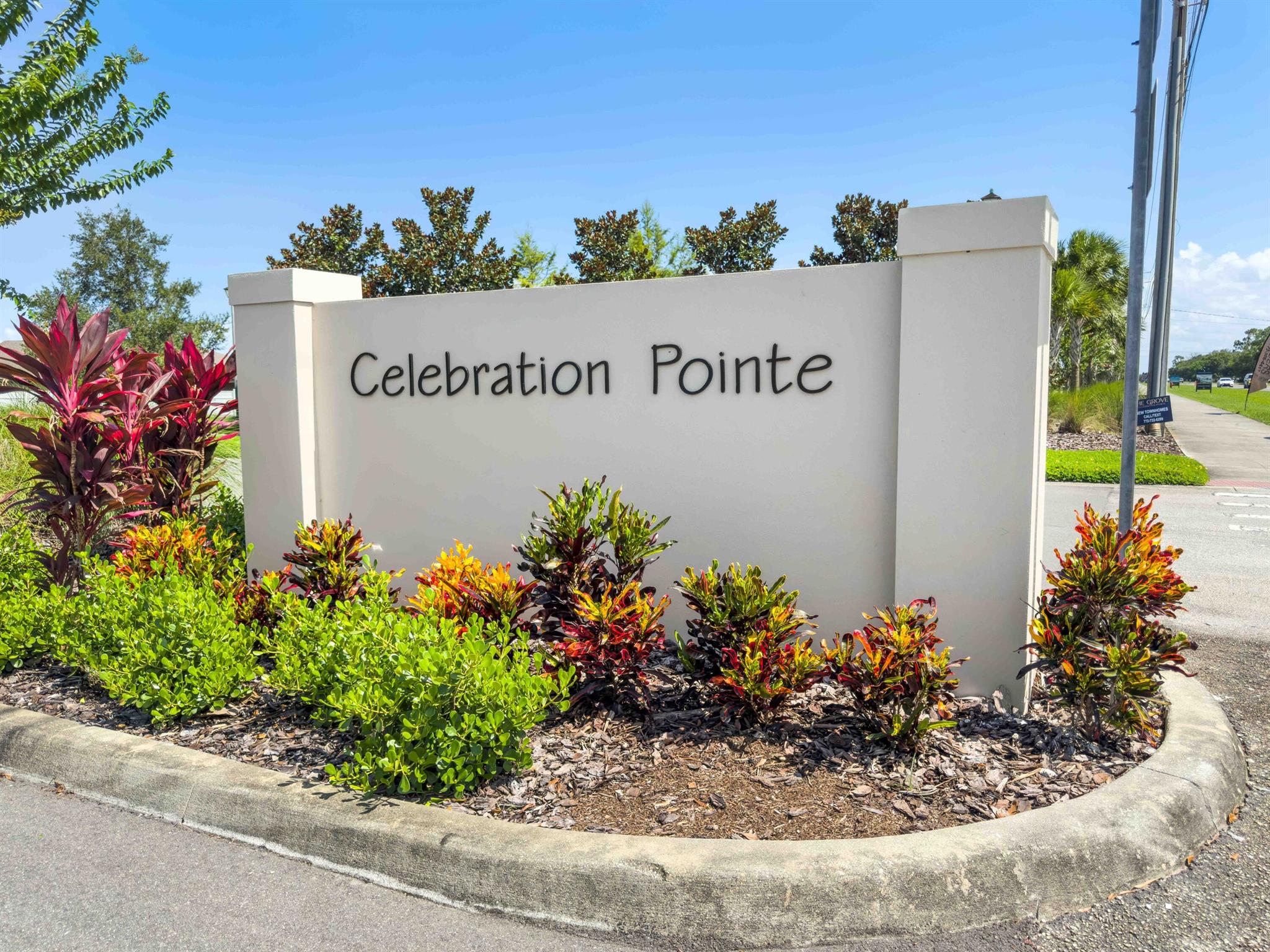 Homes for sale in Fort Pierce, FL | 5616 Amusement Avenue, Fort Pierce, FL 34947 | MLS# R11108372