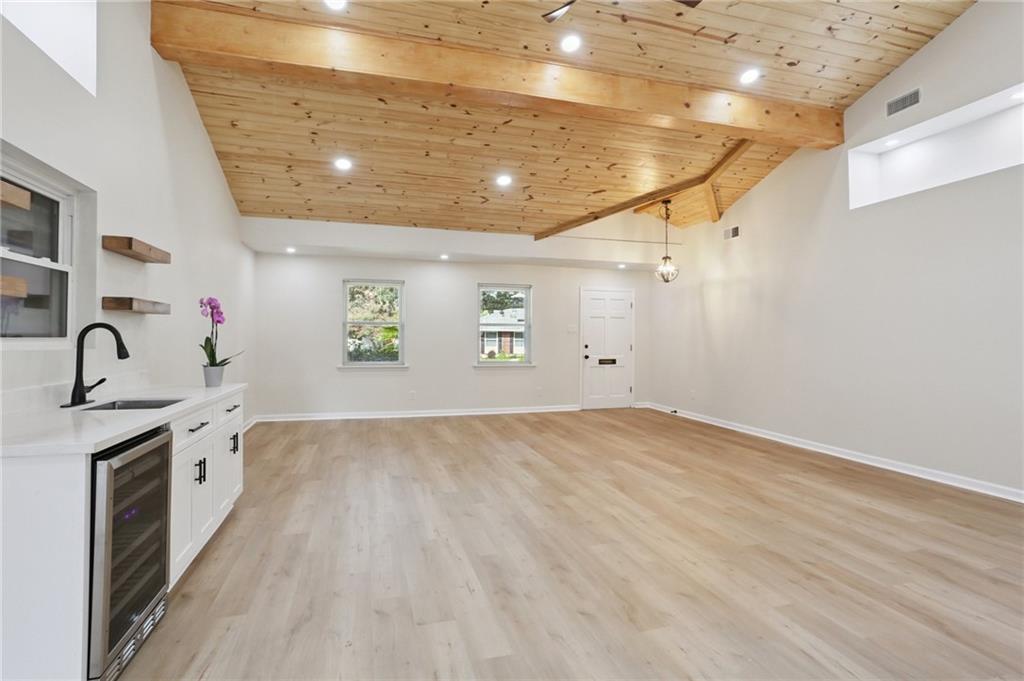 Homes for sale in Metairie, LA | 4101 James Dr, Metairie, LA 70003 | MLS# 2507534