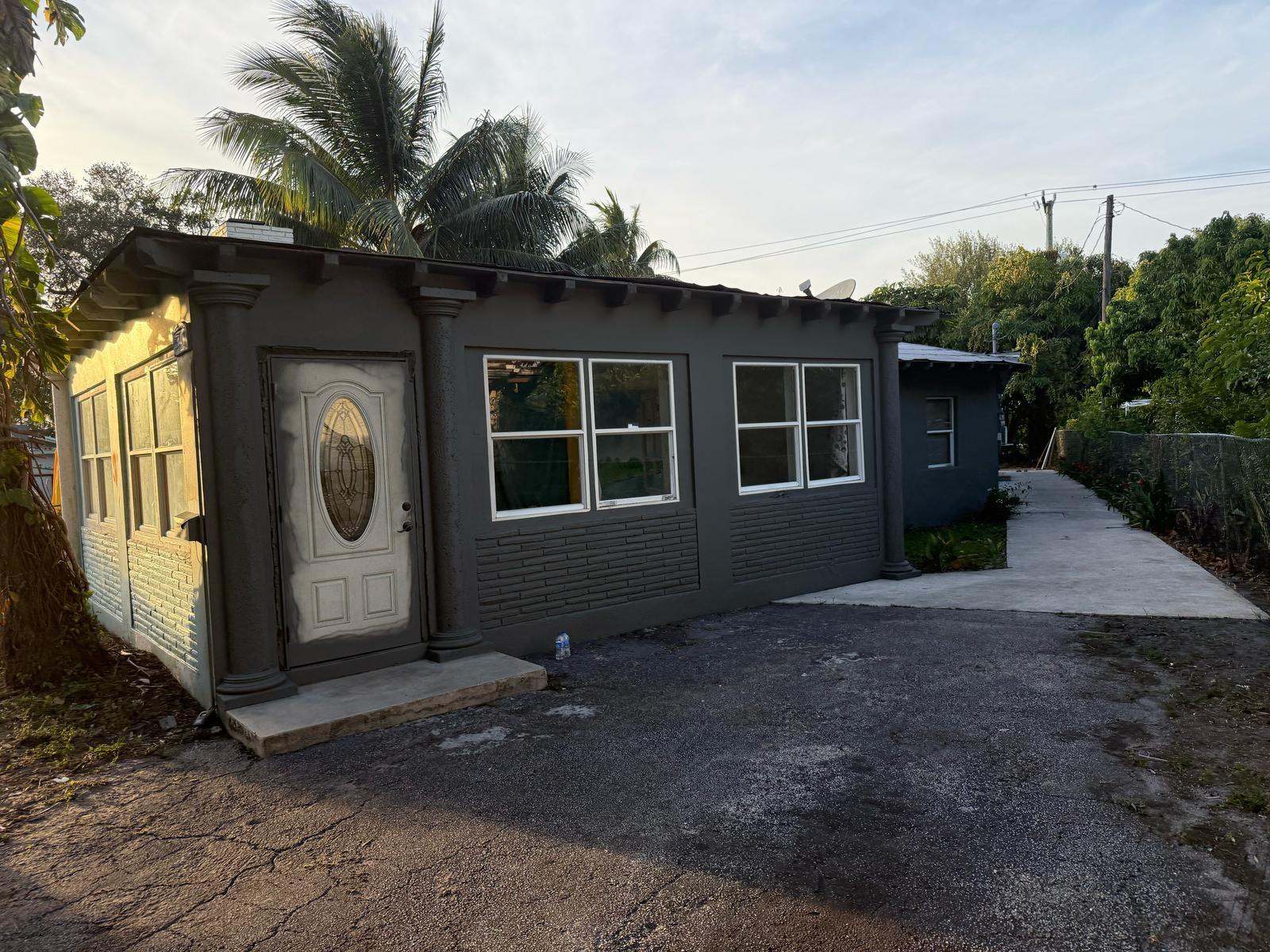 Homes for sale in Hollywood, FL | 2739 Lincoln St, Hollywood, FL 33020 | MLS# F10515780