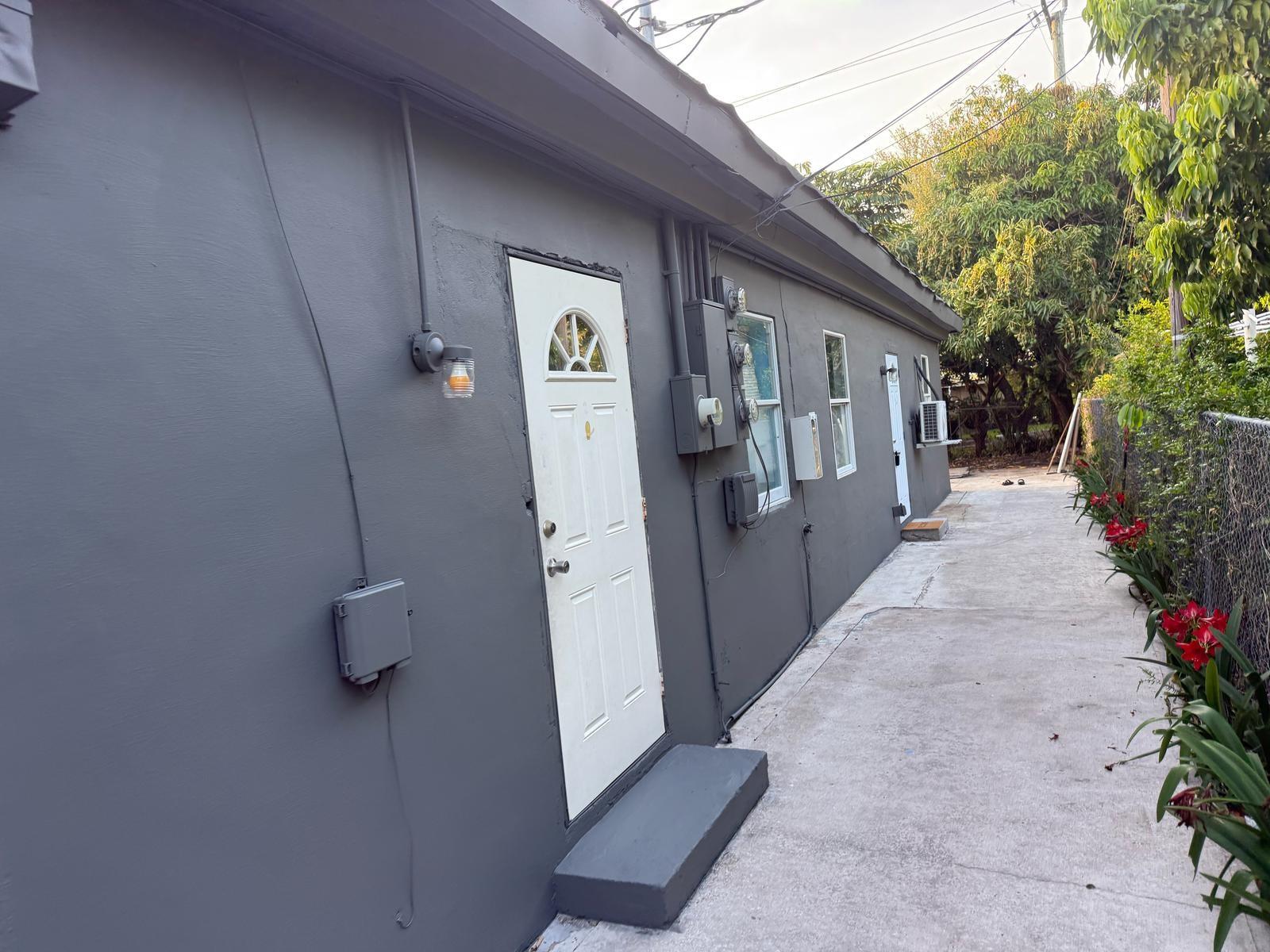 Homes for sale in Hollywood, FL | 2739 Lincoln St, Hollywood, FL 33020 | MLS# F10515780