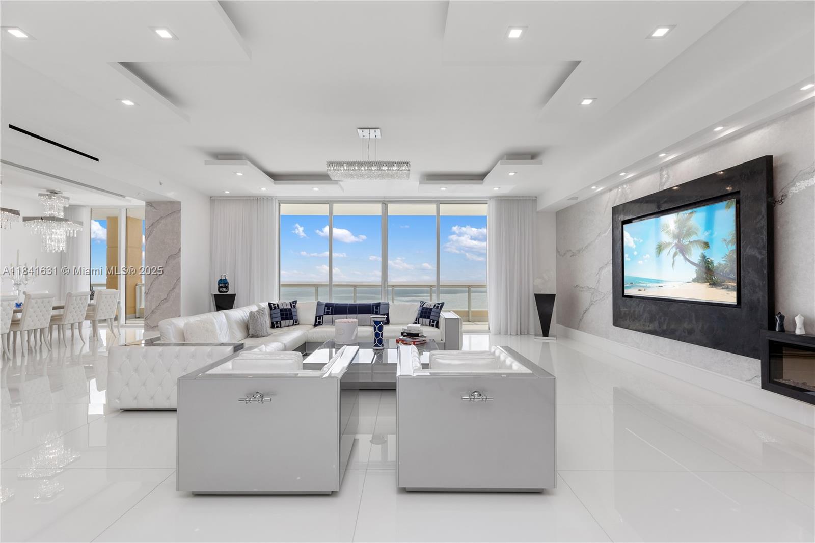Apartamento à Venda em Sunny Isles Beach, FL