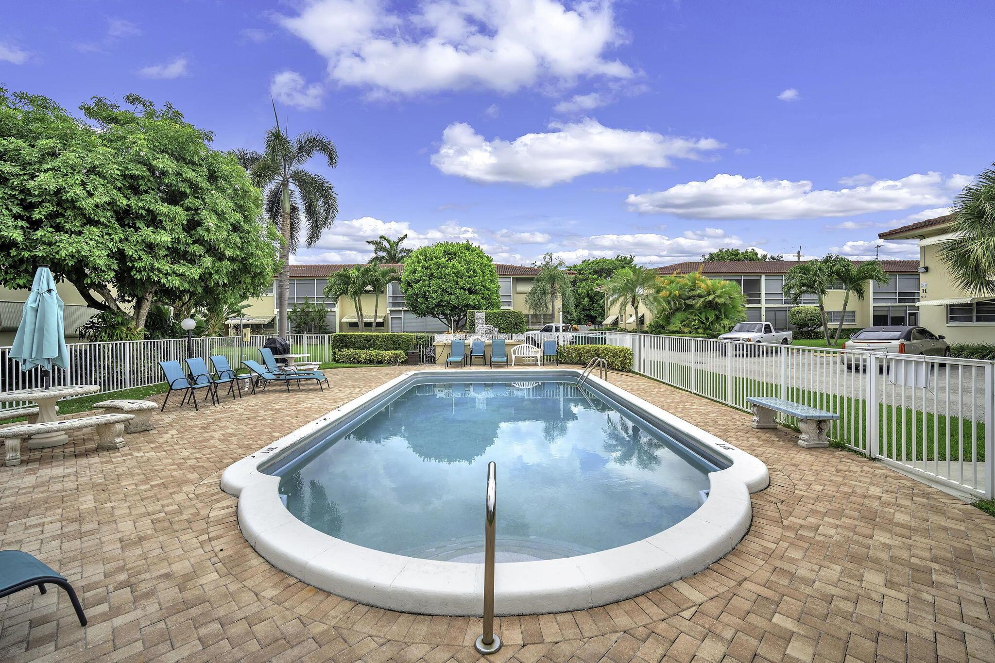 Homes for sale in Lighthouse Point, FL | 2130 Ne 36th Street #63, Lighthouse Point, FL 33064 | MLS# R11108397