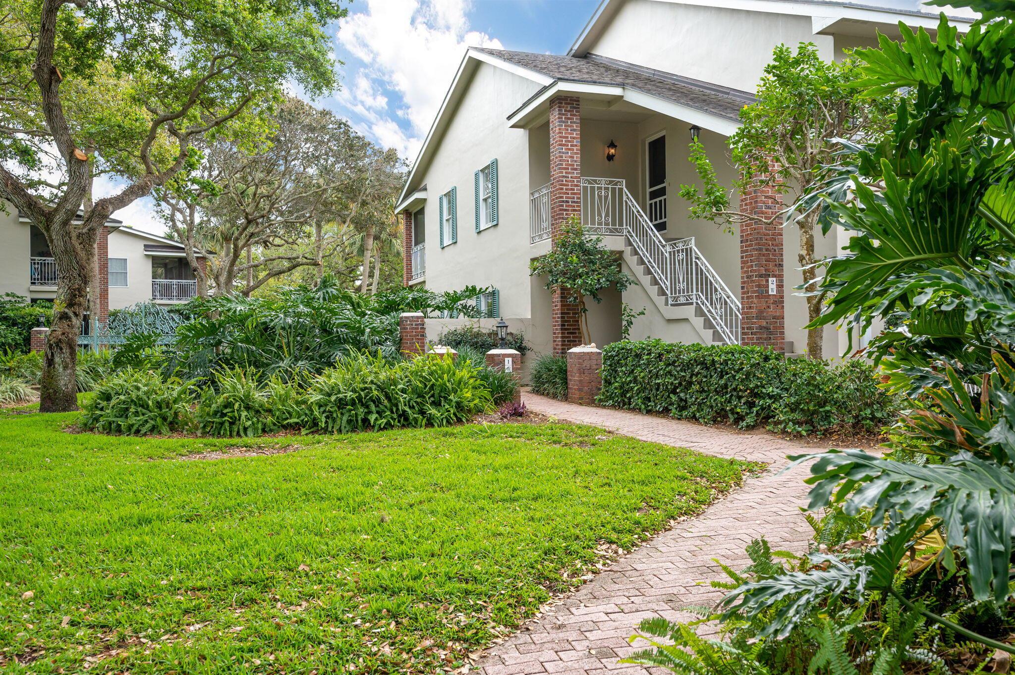 Homes for sale in Indian River Shores, FL | 101 W Park Shores Circle #2w, Indian River Shores, FL 32963 | MLS# R11108422