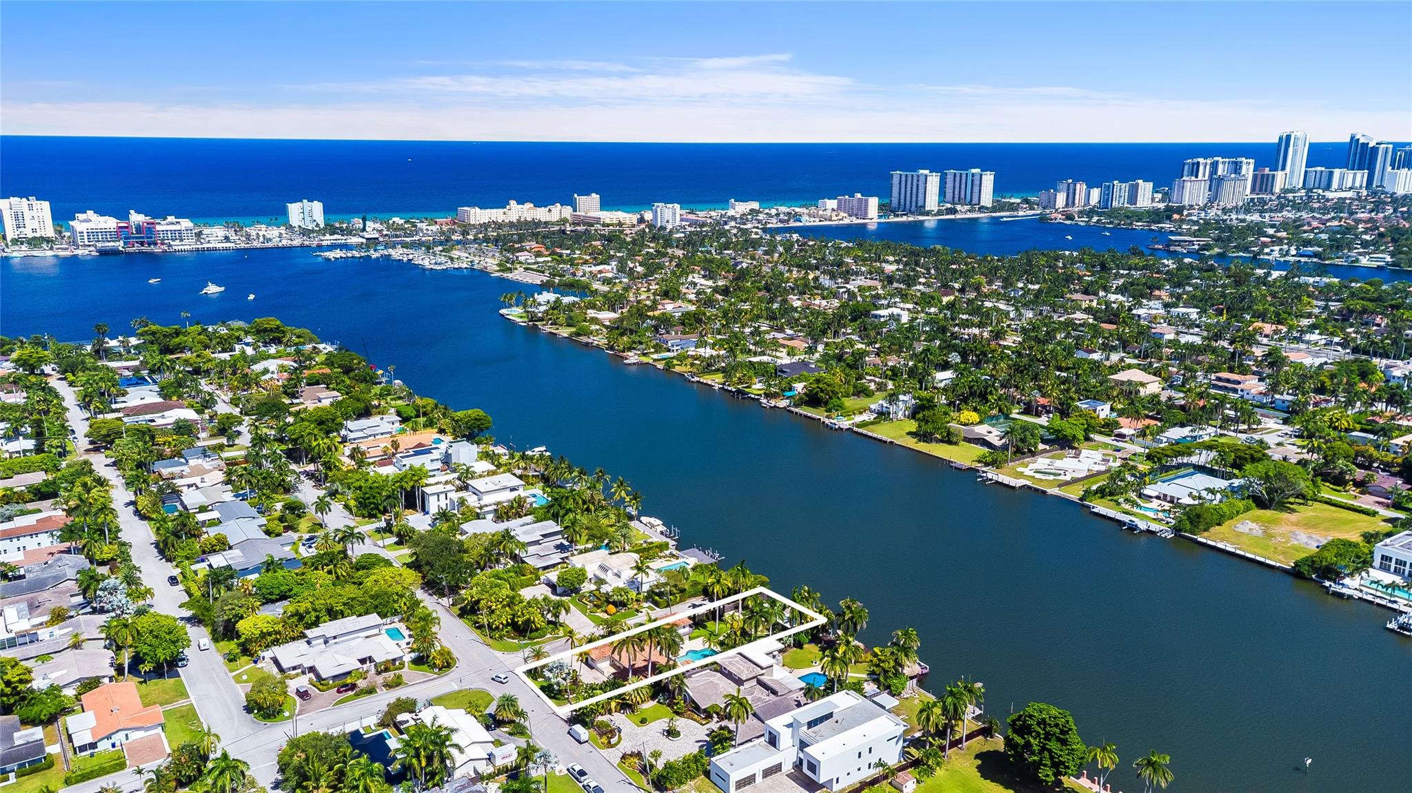 Homes for sale in Hollywood, FL | 1100 N Northlake Dr, Hollywood, FL 33019 | MLS# F10515857