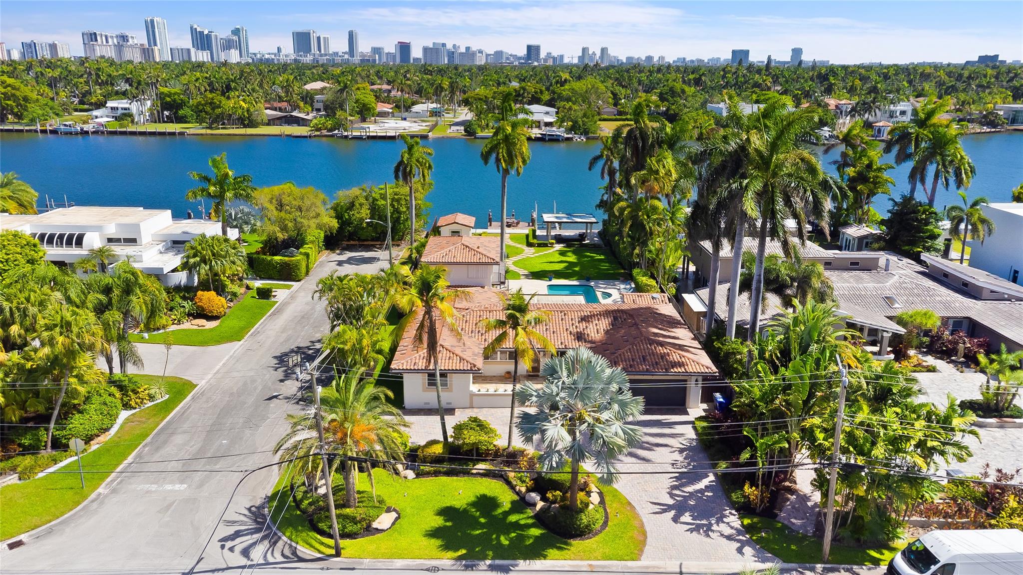 Homes for sale in Hollywood, FL | 1100 N Northlake Dr, Hollywood, FL 33019 | MLS# F10515857