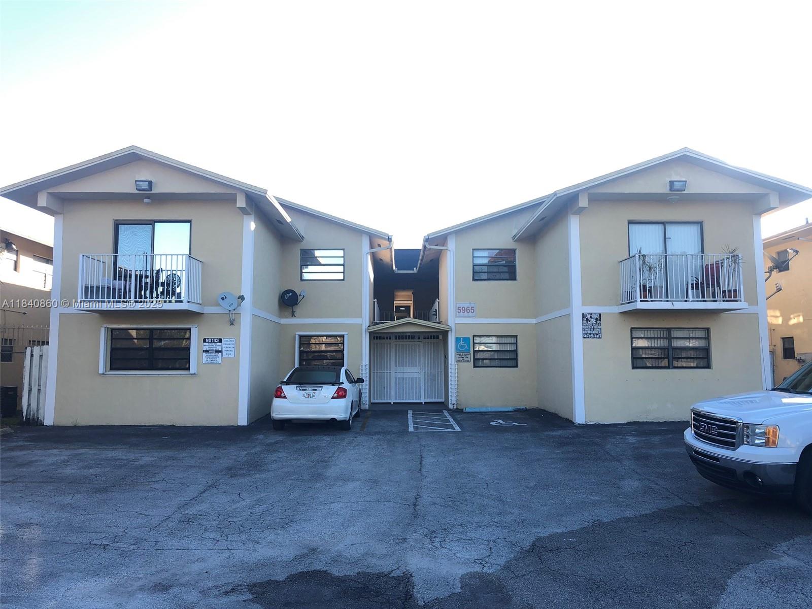 Villas De Marbella Condo