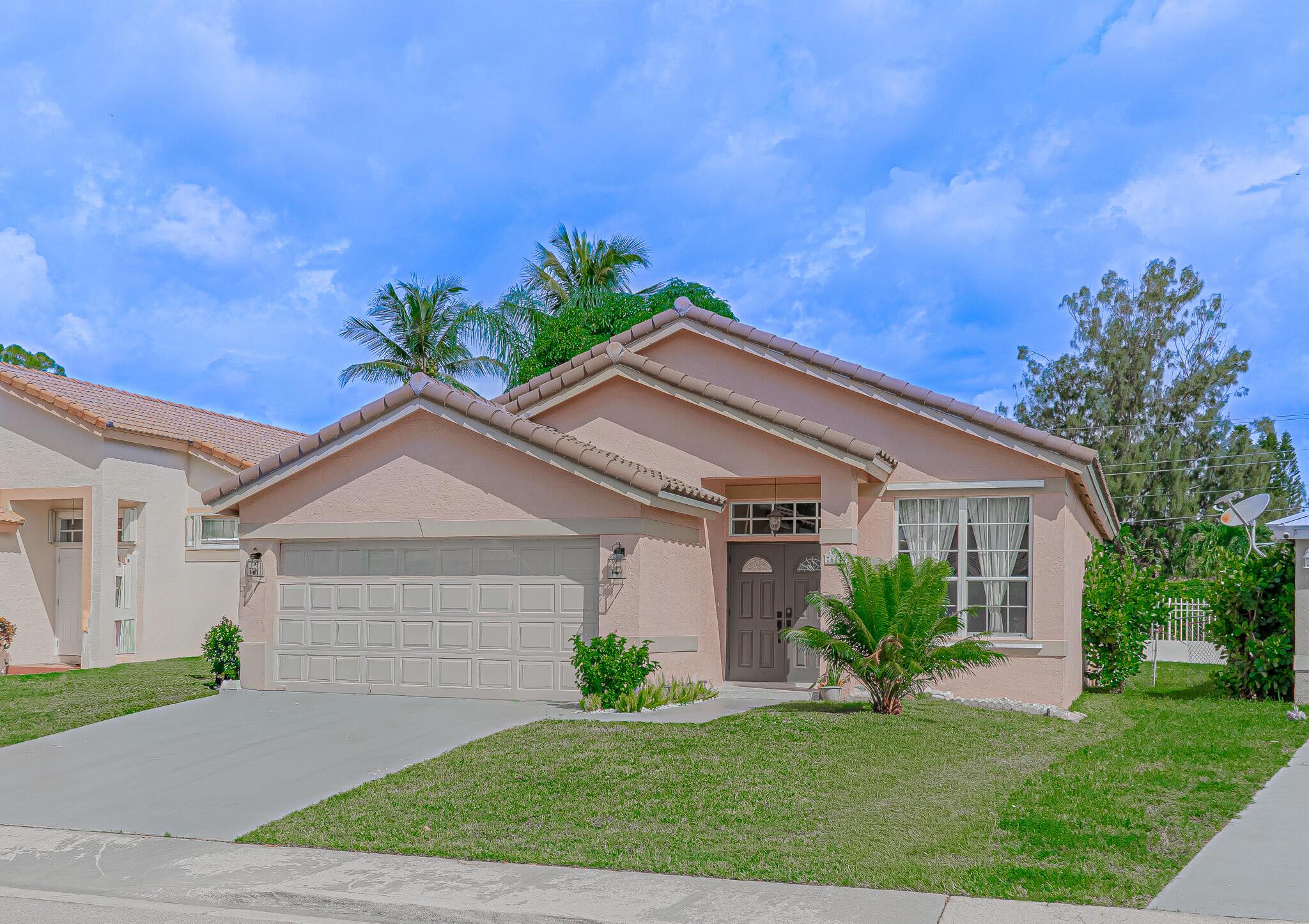 614 Lake Wellington Drive Wellington FL 33414 | R11108564